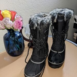 Khombu Black Winter Rain Boots with Faux Fur Lining